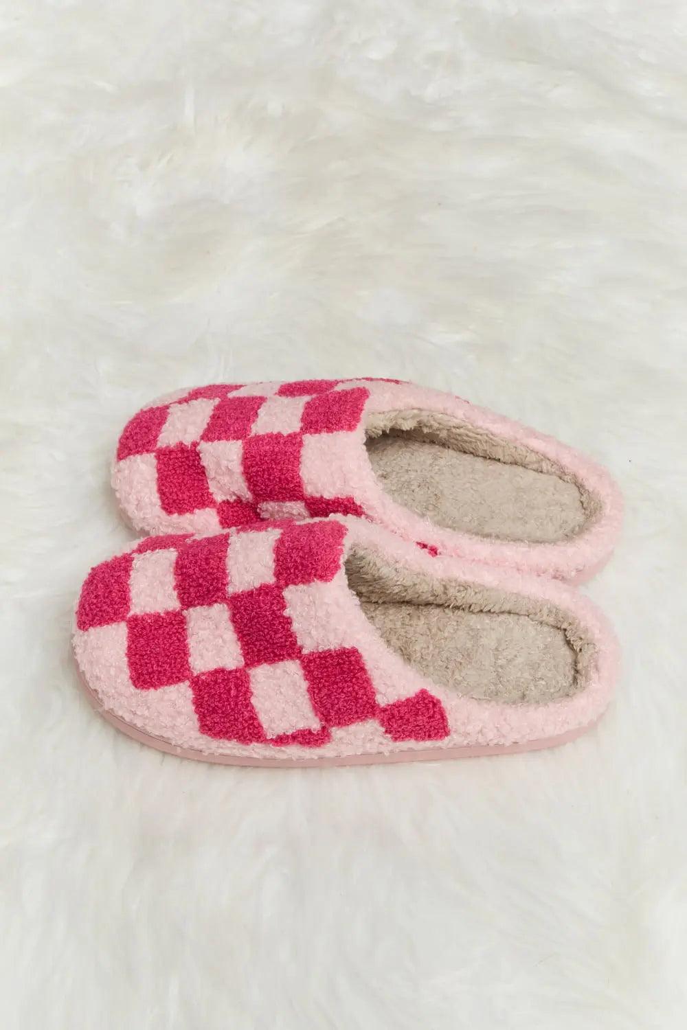 Melody Checkered Print Plush Slide Slippers - Elena Rae Co.