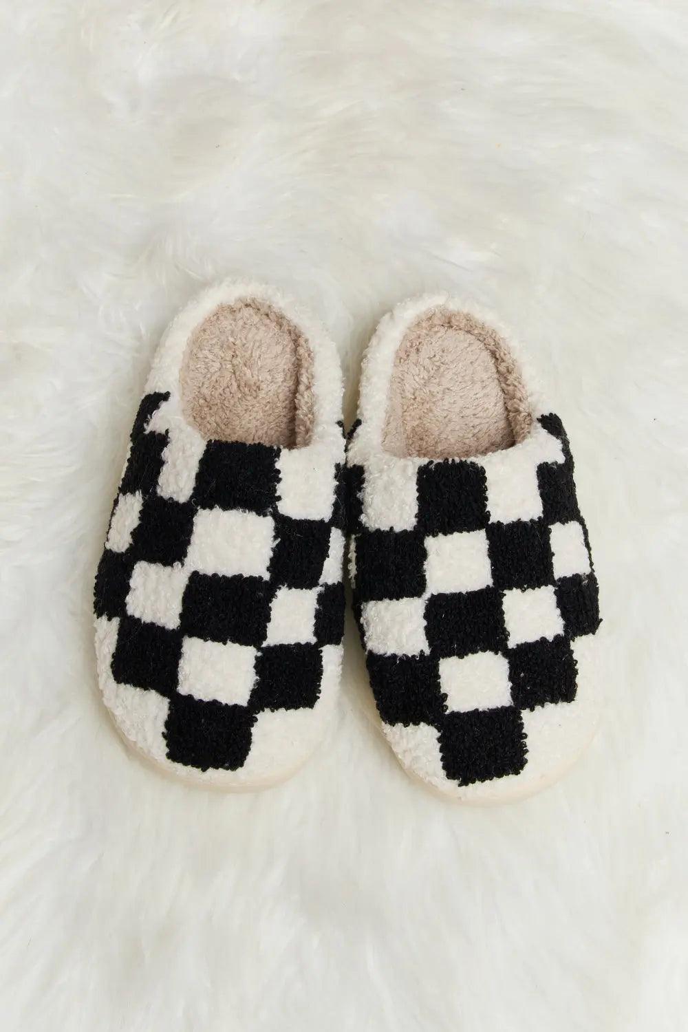 Melody Checkered Print Plush Slide Slippers - Elena Rae Co.