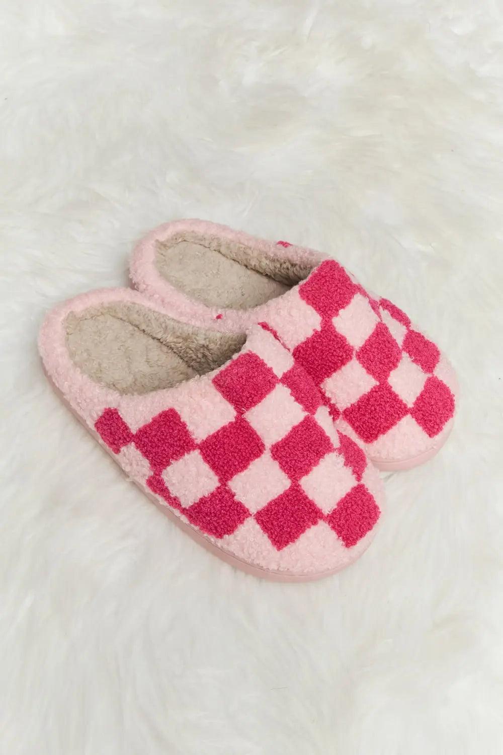 Melody Checkered Print Plush Slide Slippers - Elena Rae Co.